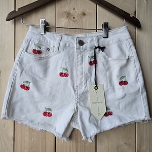 Ban Jara Cherry Embroidered White Jean Shorts Size 3 Junior NWT